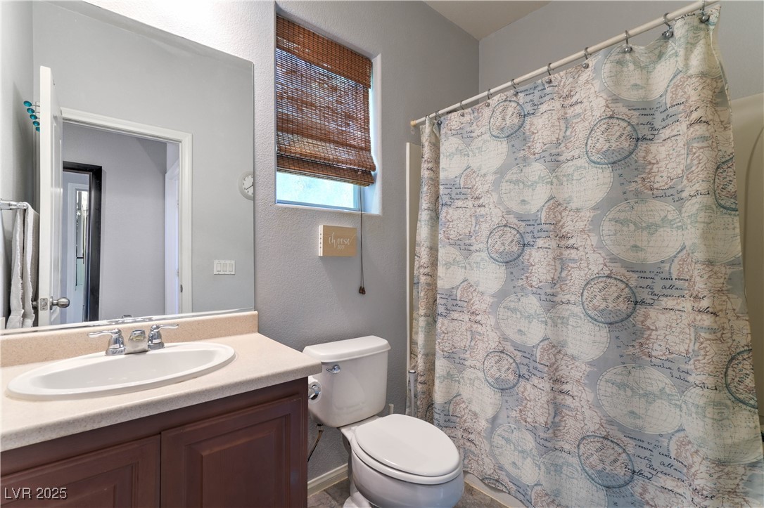 8216 Brilliant Pompon Place