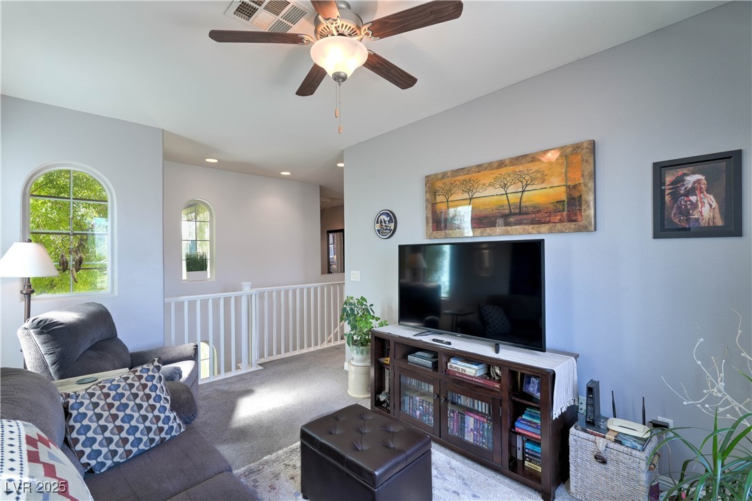 8216 Brilliant Pompon Place