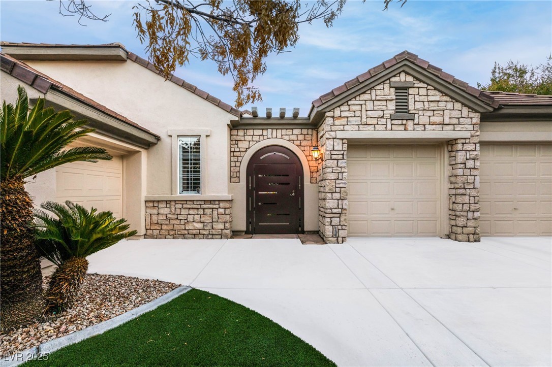 720 Sir James Bridge Way