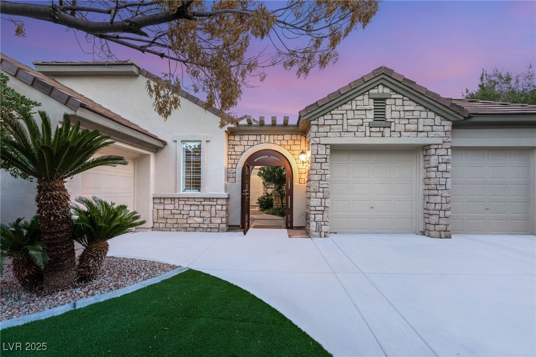 720 Sir James Bridge Way