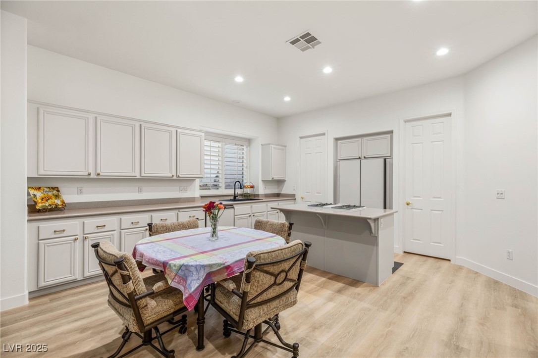 720 Sir James Bridge Way