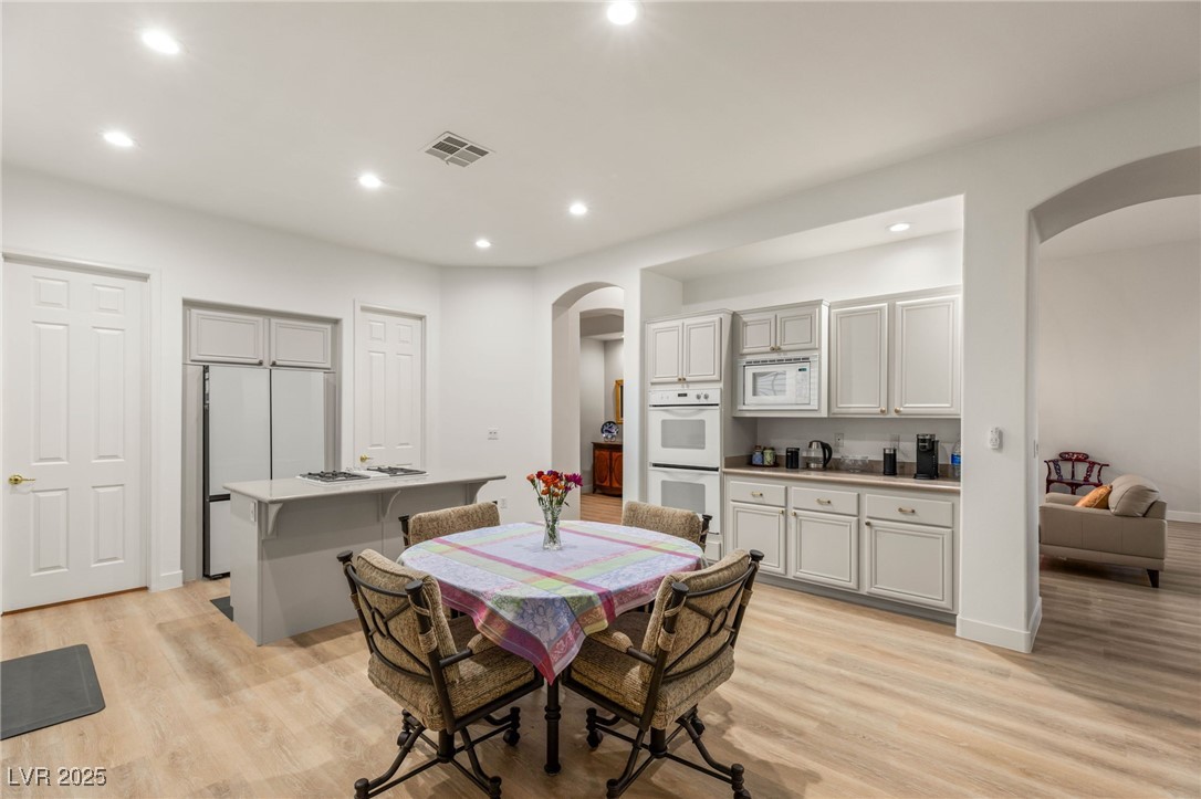 720 Sir James Bridge Way