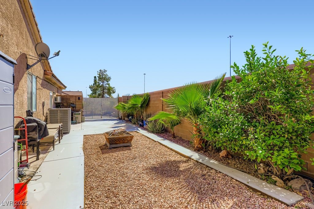 9045 Arkose Court