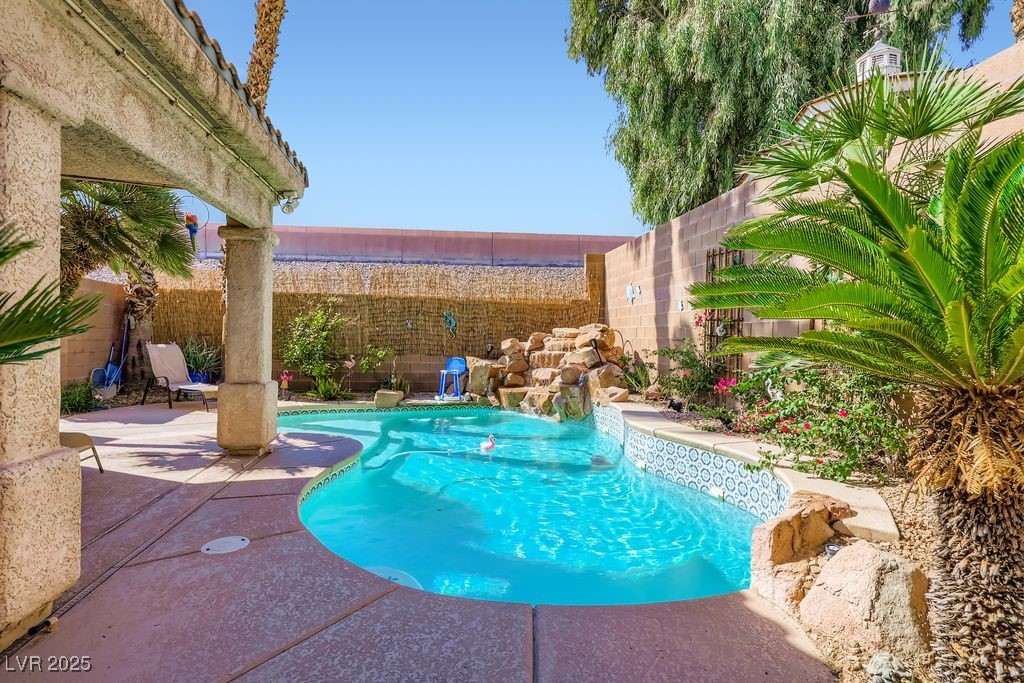 9045 Arkose Court