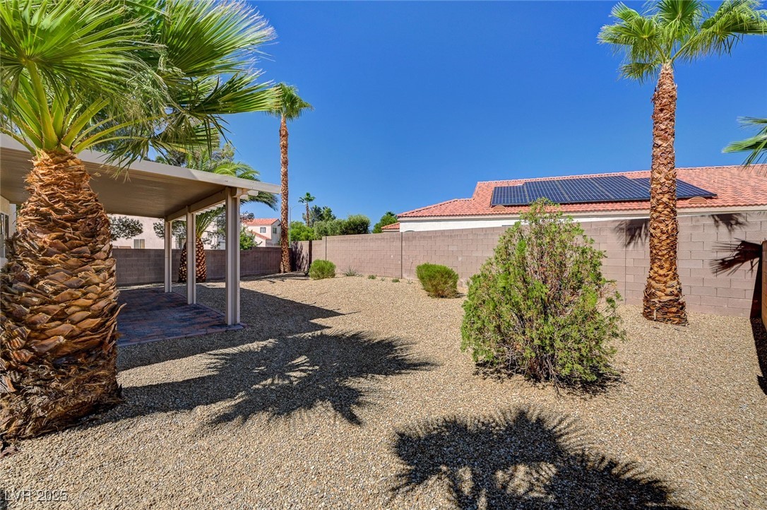 4062 West El Campo Grande Avenue