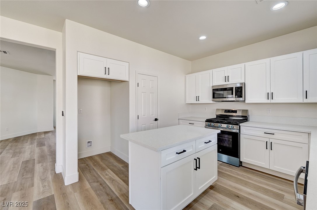 4062 West El Campo Grande Avenue