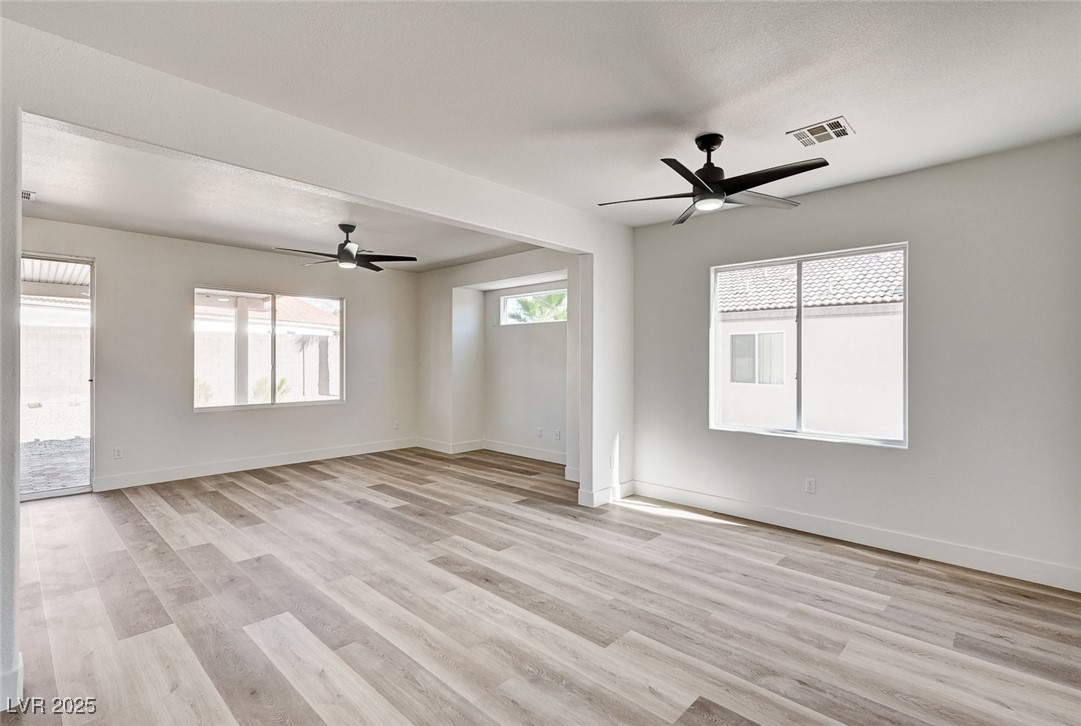4062 West El Campo Grande Avenue