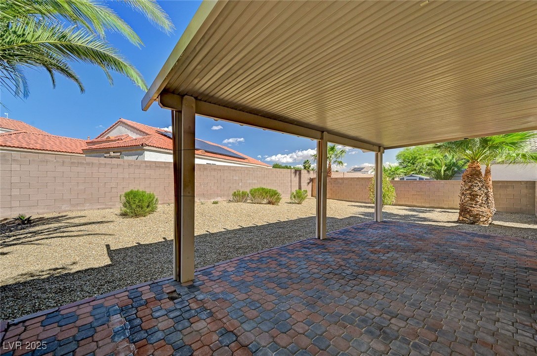 4062 West El Campo Grande Avenue