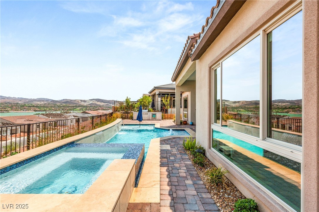 160 Stone Mesa Court