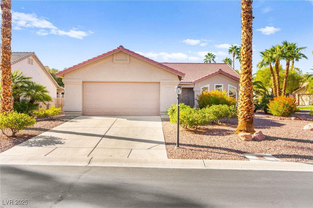 5245 Woodlawn Lane