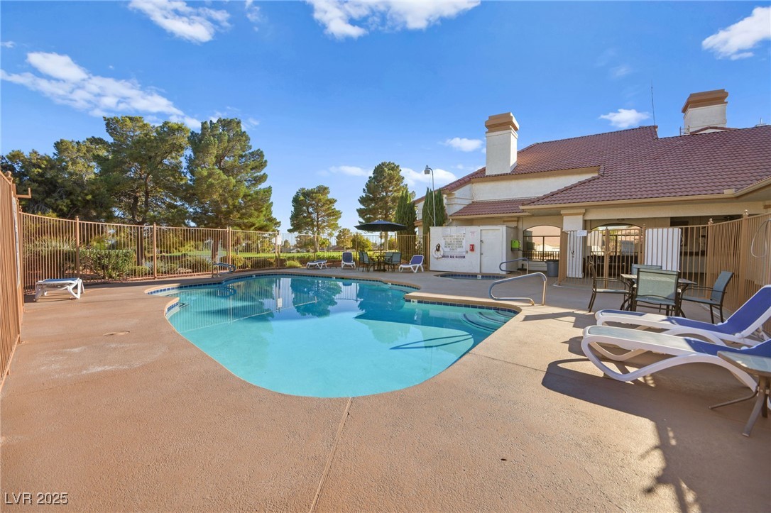 5245 Woodlawn Lane