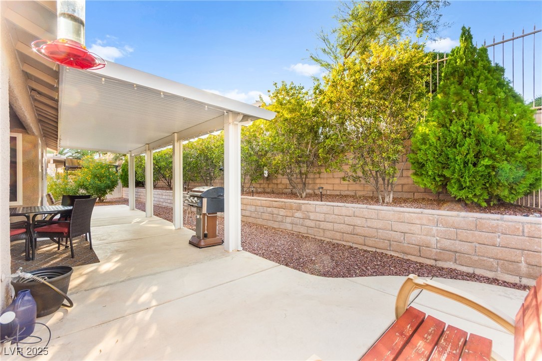 5245 Woodlawn Lane