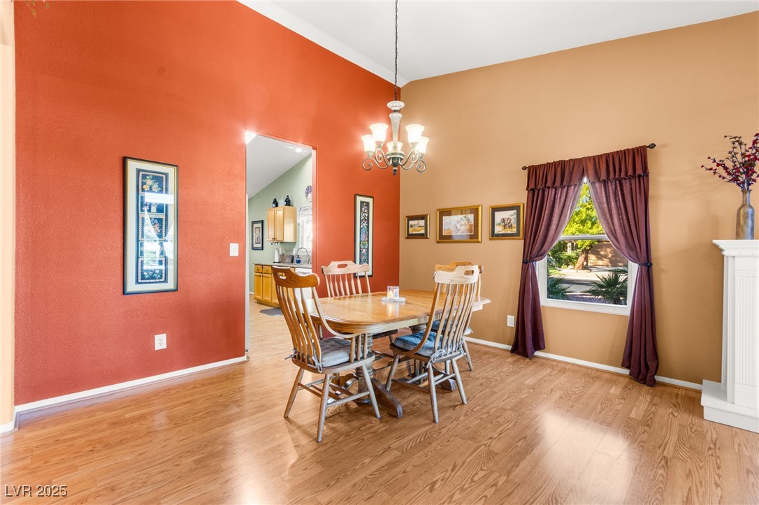 5245 Woodlawn Lane