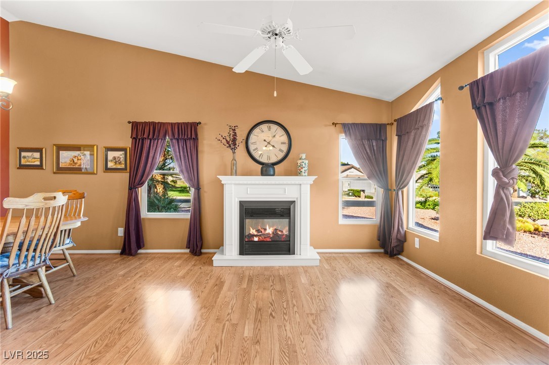 5245 Woodlawn Lane