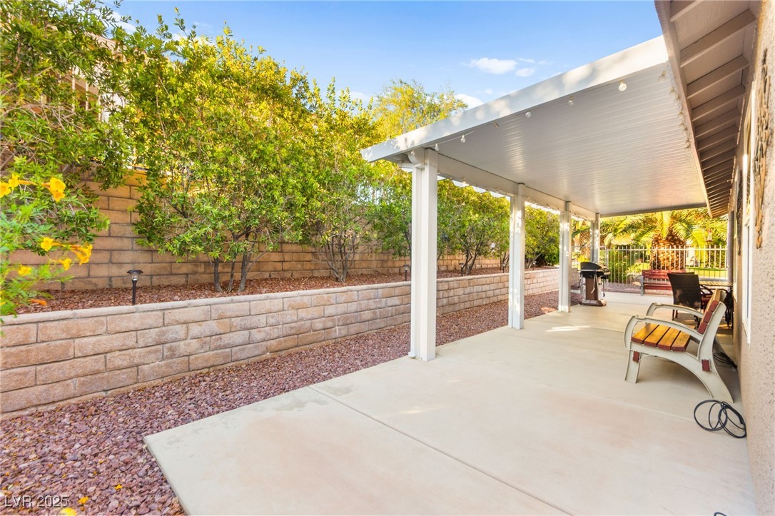 5245 Woodlawn Lane