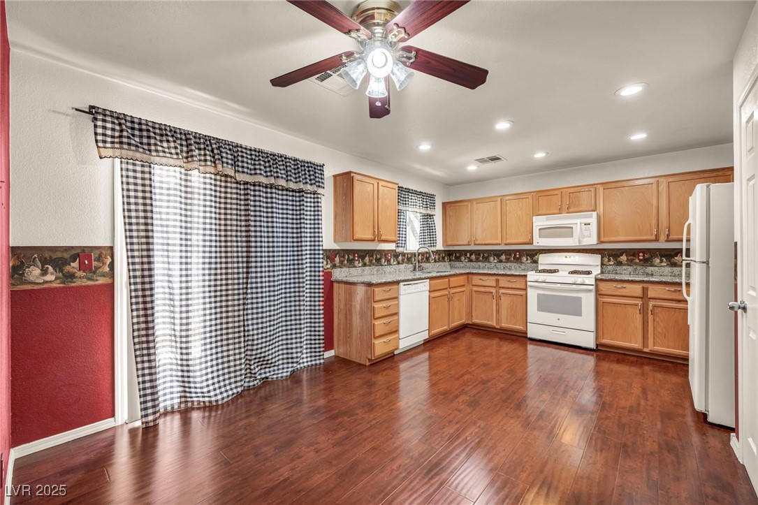 9165 Starling Wing Place