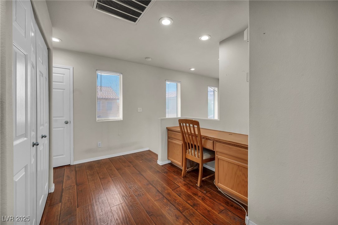 9165 Starling Wing Place