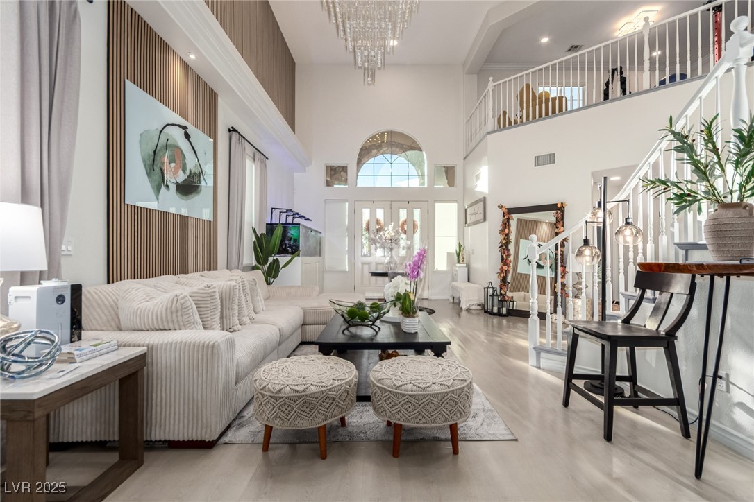 4736 Barcelona Ridge Court