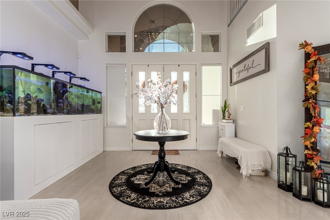 4736 Barcelona Ridge Court
