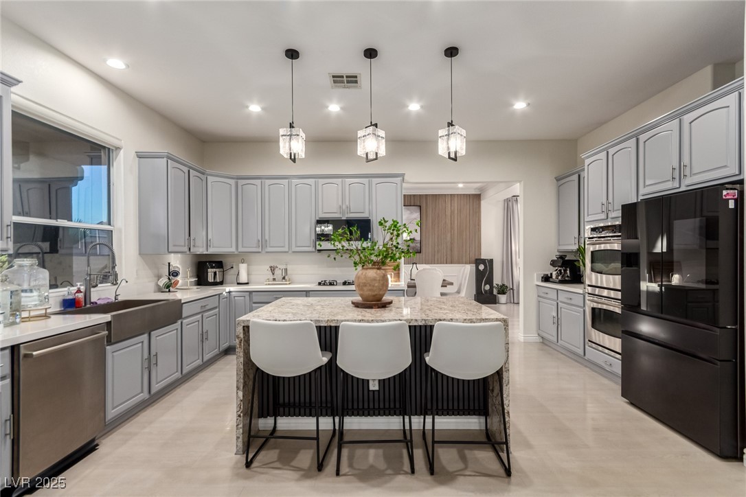 4736 Barcelona Ridge Court