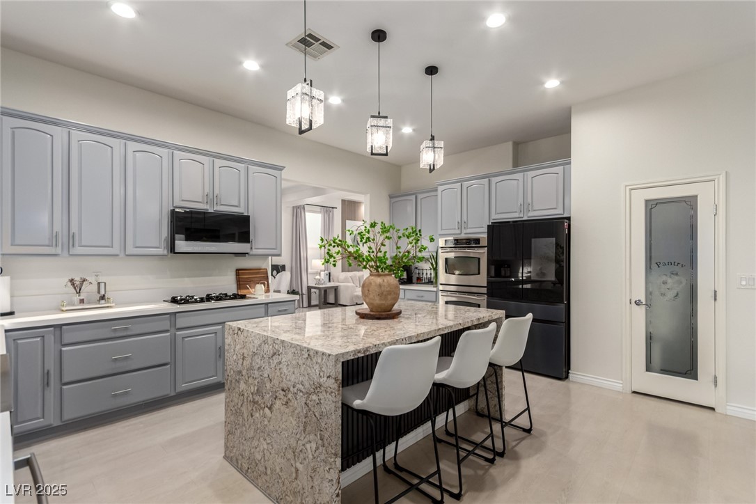 4736 Barcelona Ridge Court