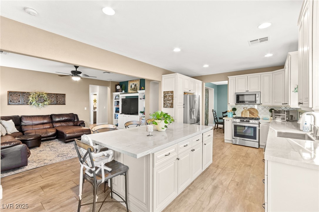 4405 San Gabriel Hill Avenue