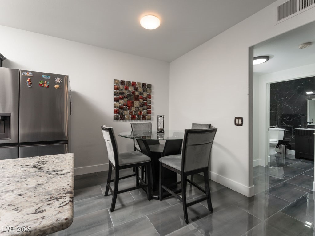 5650 East Sahara Avenue 2010