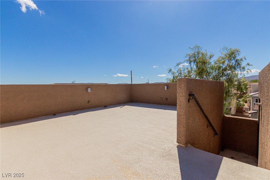8968 Horizon Hyatt Avenue