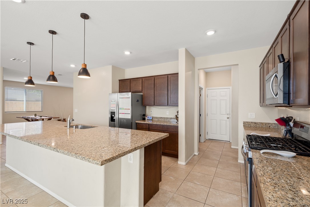 5640 Vermillion Ridge Street