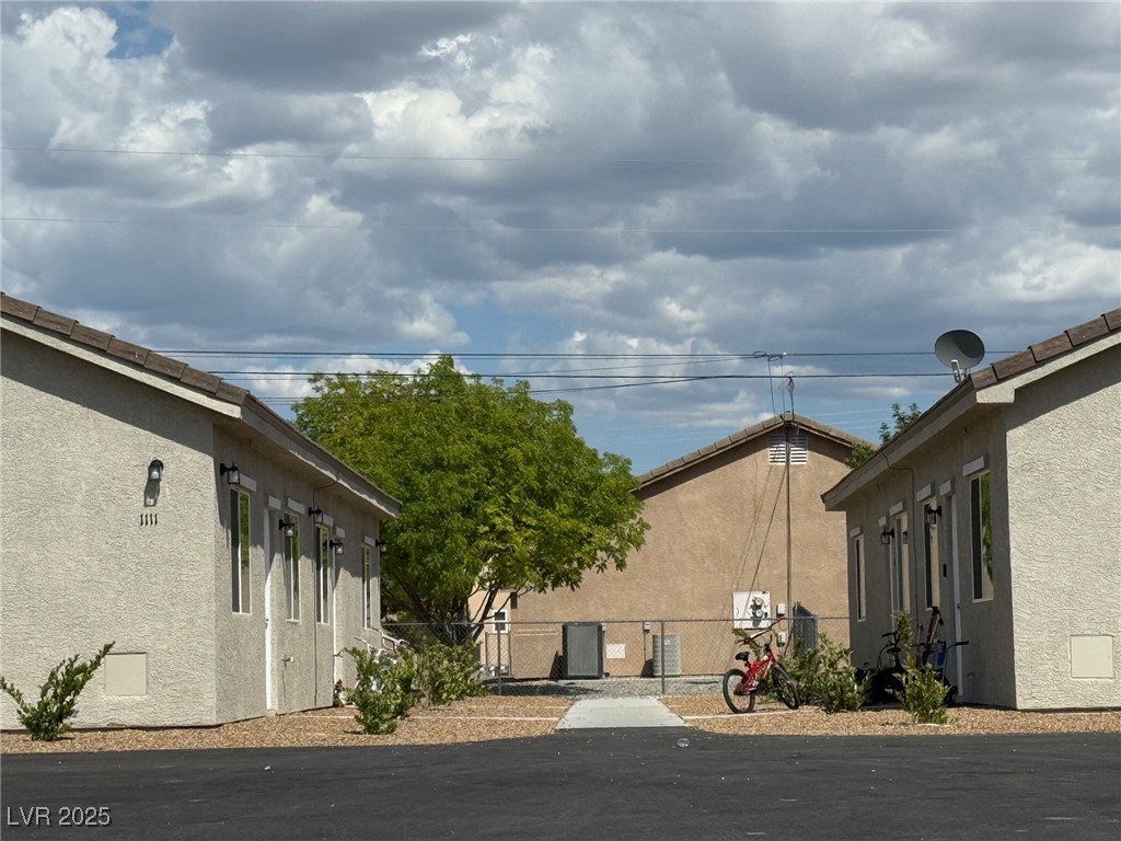 1121 Sixshooter Avenue