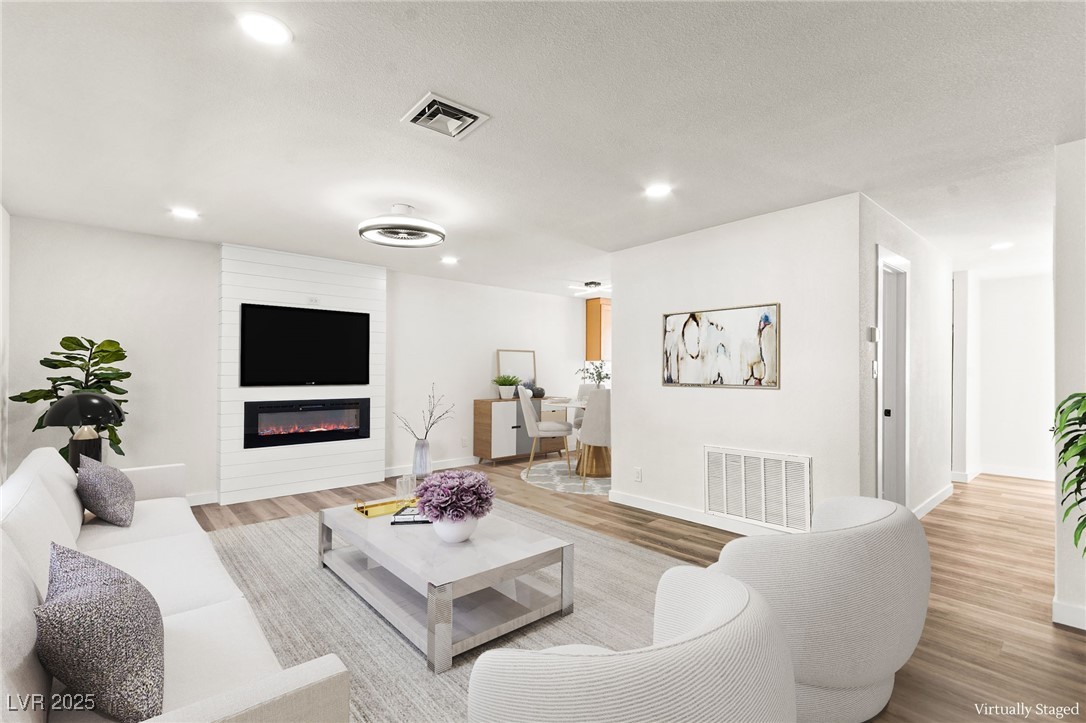 747 Greenbriar Townhouse Way