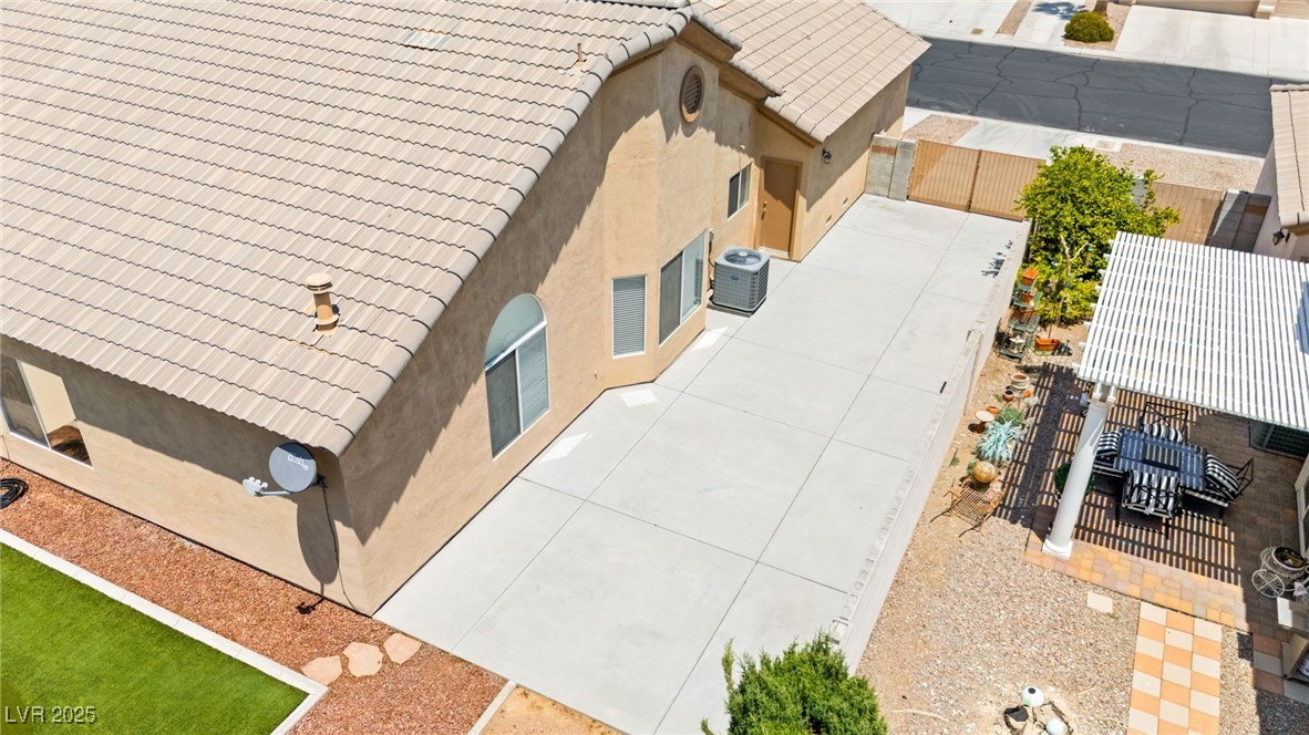 6679 Alpine Brooks Avenue