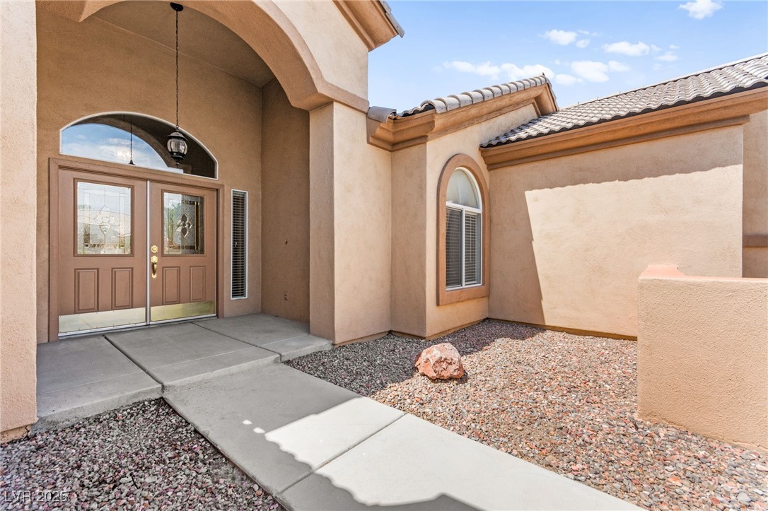 6679 Alpine Brooks Avenue