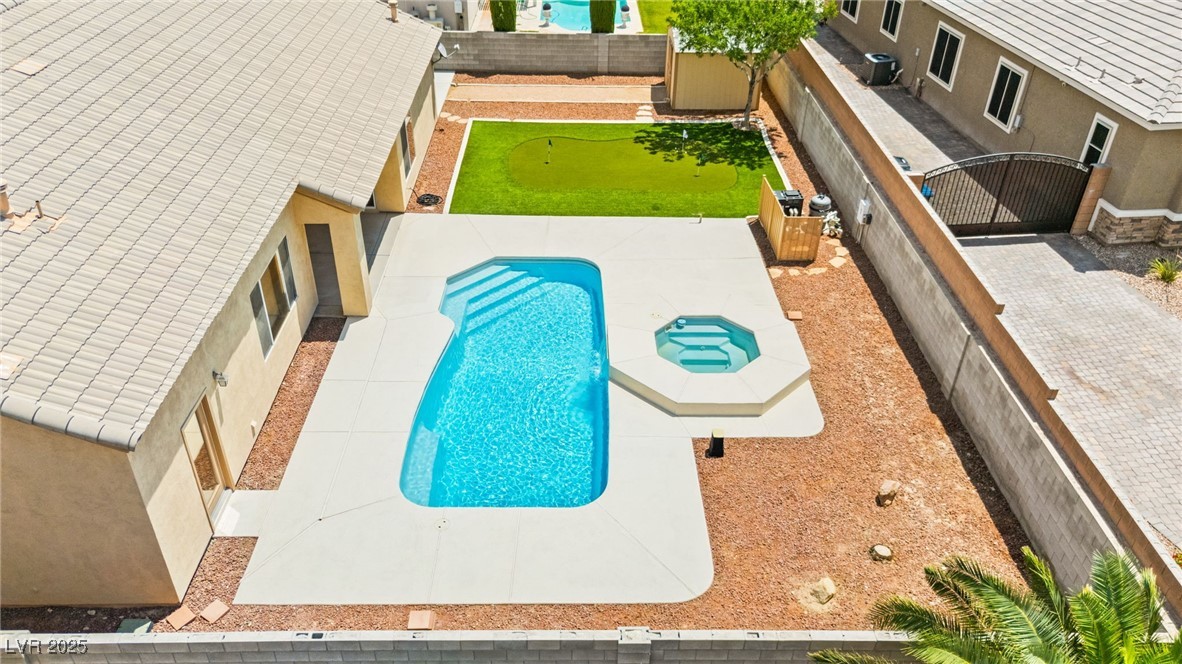 6679 Alpine Brooks Avenue