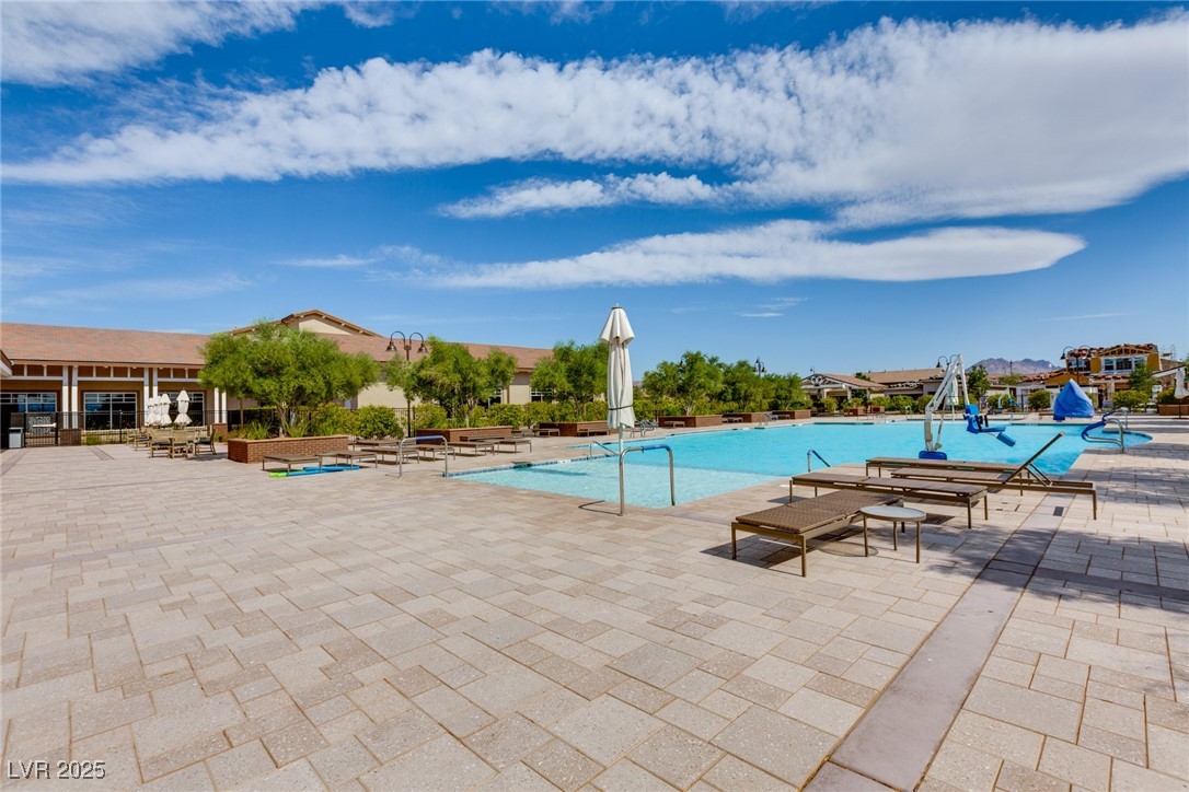 209 Bellini Peak Avenue