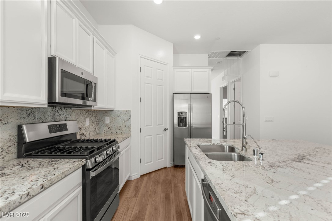 209 Bellini Peak Avenue