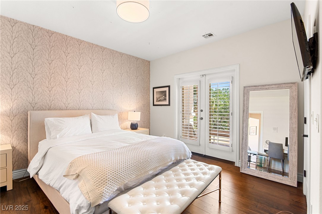 8901 Robinson Ridge Drive