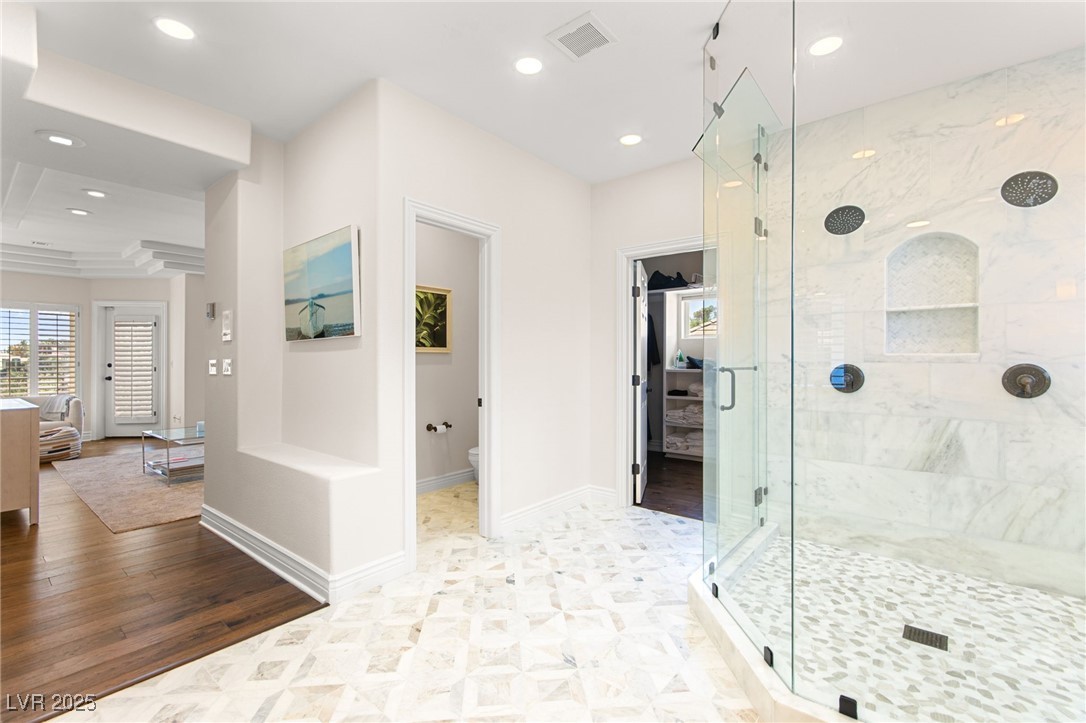 8901 Robinson Ridge Drive