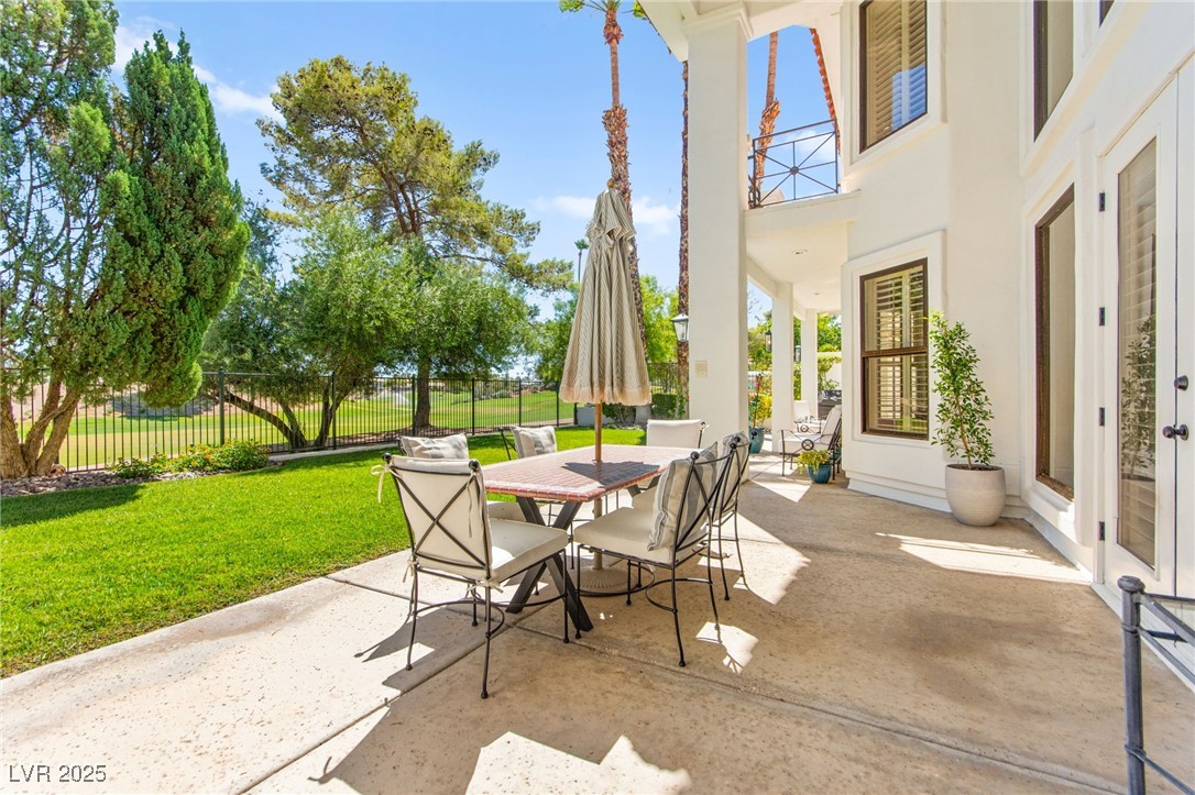 8901 Robinson Ridge Drive