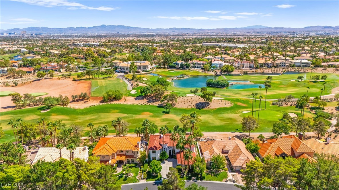 8901 Robinson Ridge Drive