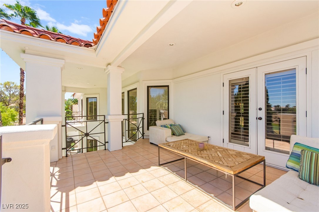 8901 Robinson Ridge Drive