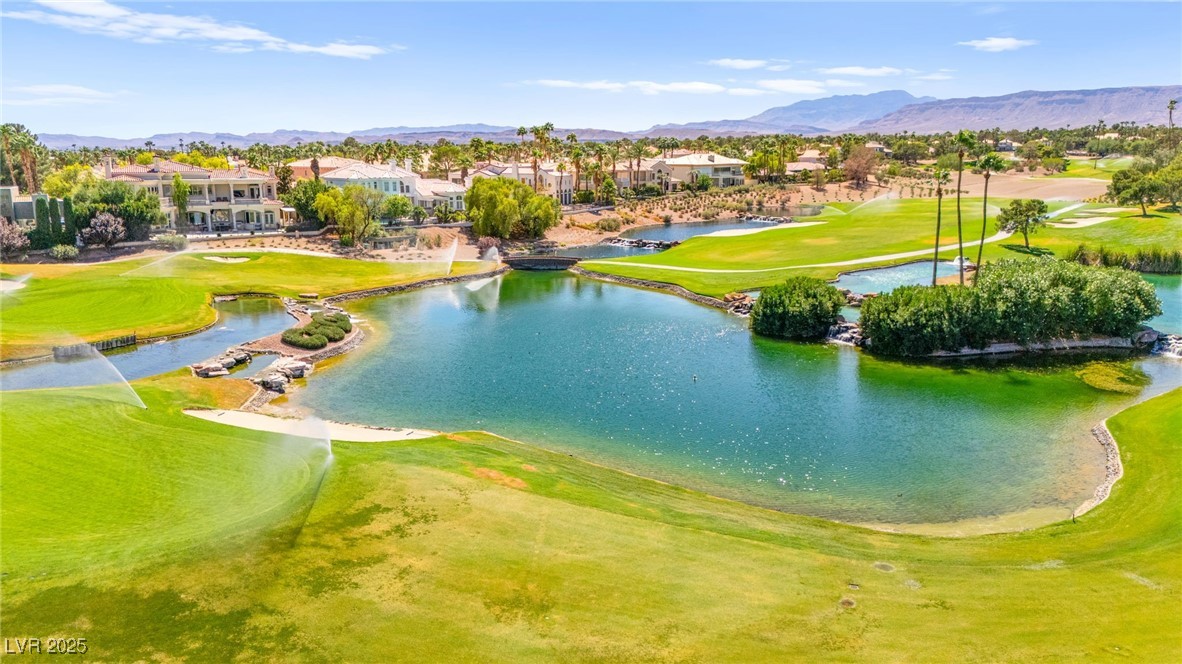 8901 Robinson Ridge Drive