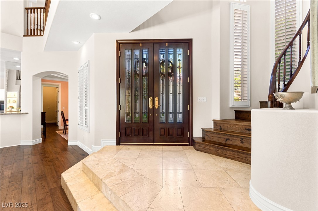 8901 Robinson Ridge Drive