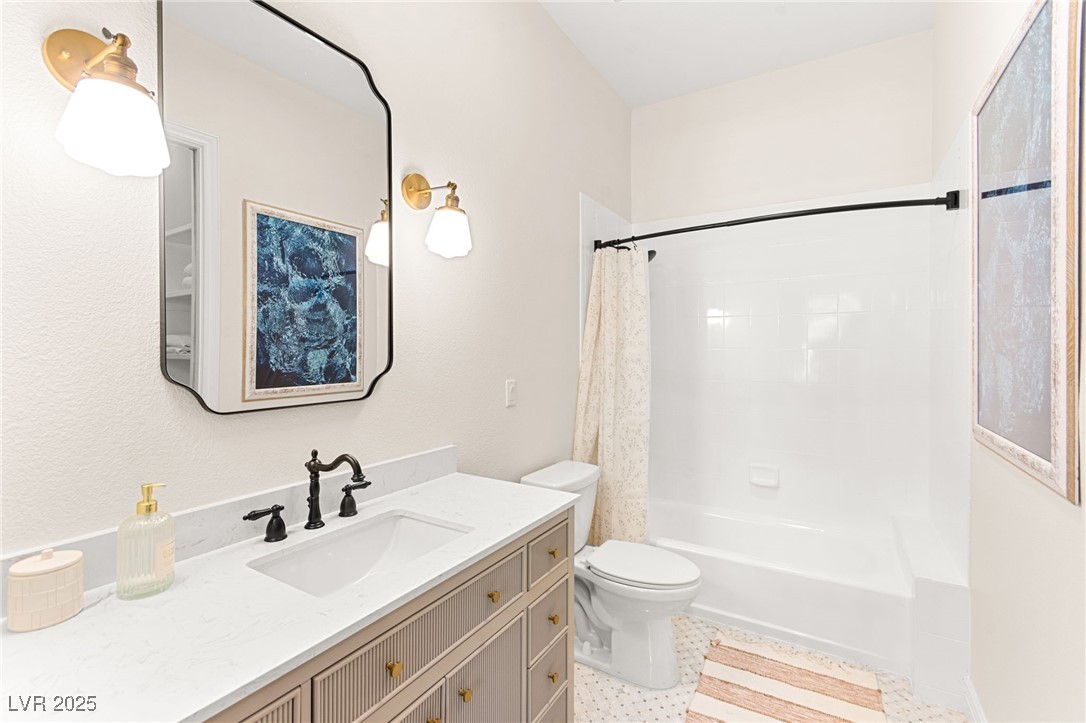 8901 Robinson Ridge Drive