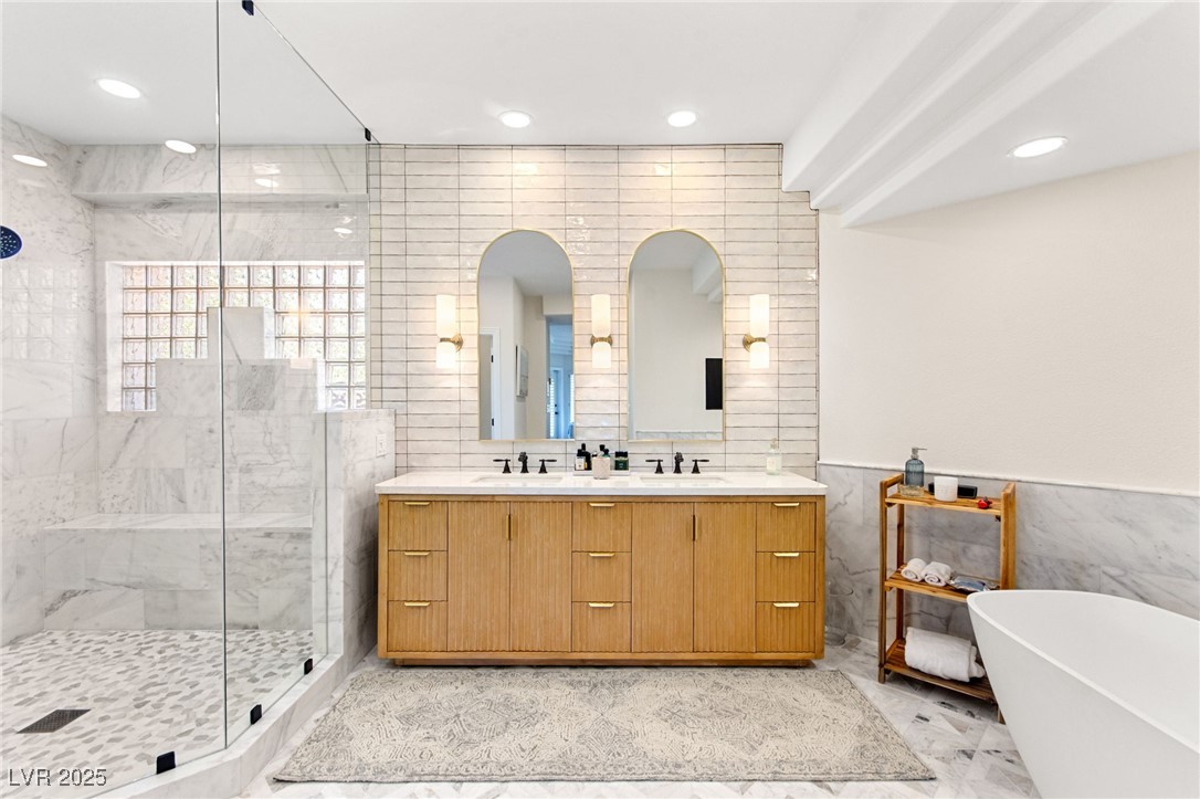 8901 Robinson Ridge Drive