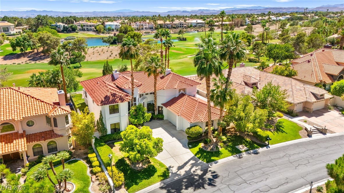 8901 Robinson Ridge Drive