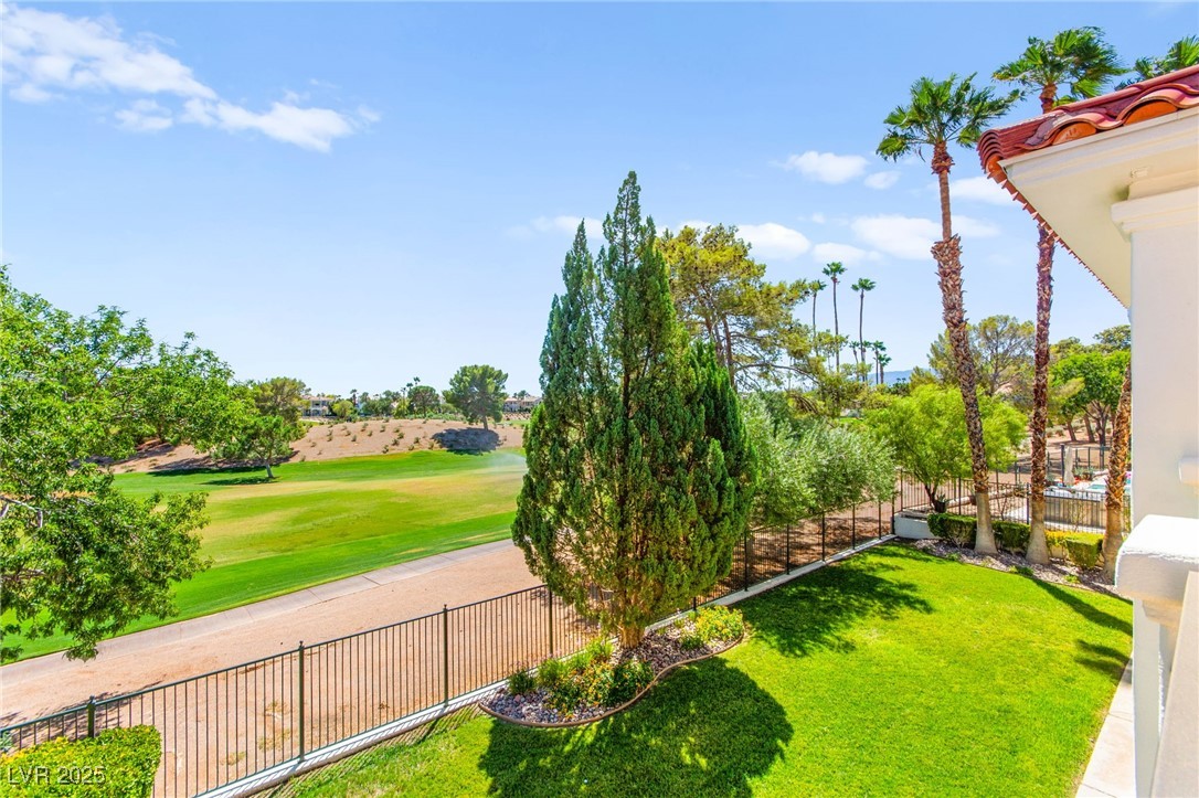 8901 Robinson Ridge Drive