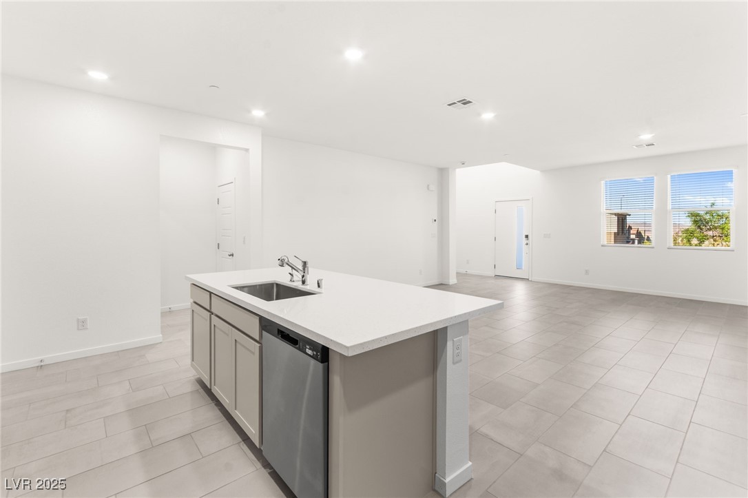 302 Walsh Peak Avenue