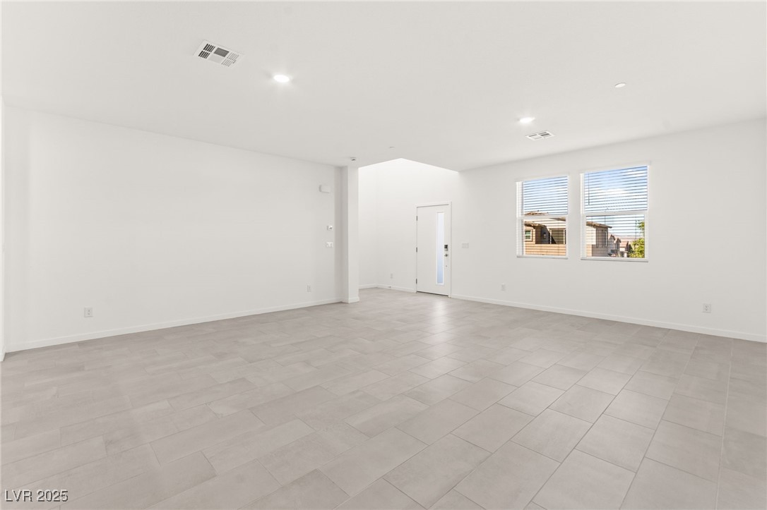 302 Walsh Peak Avenue