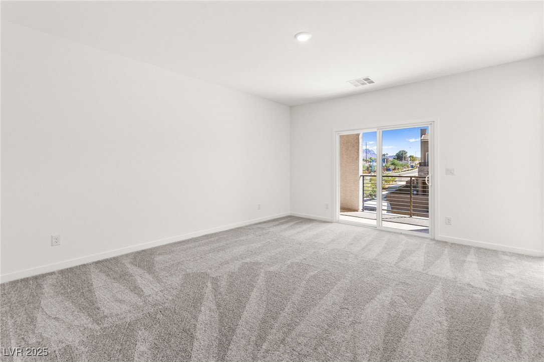 302 Walsh Peak Avenue